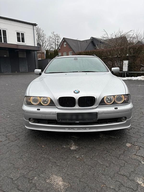 Gebraucht BMW 525 190 PS (139 kW) 2002 Grau Kombi
