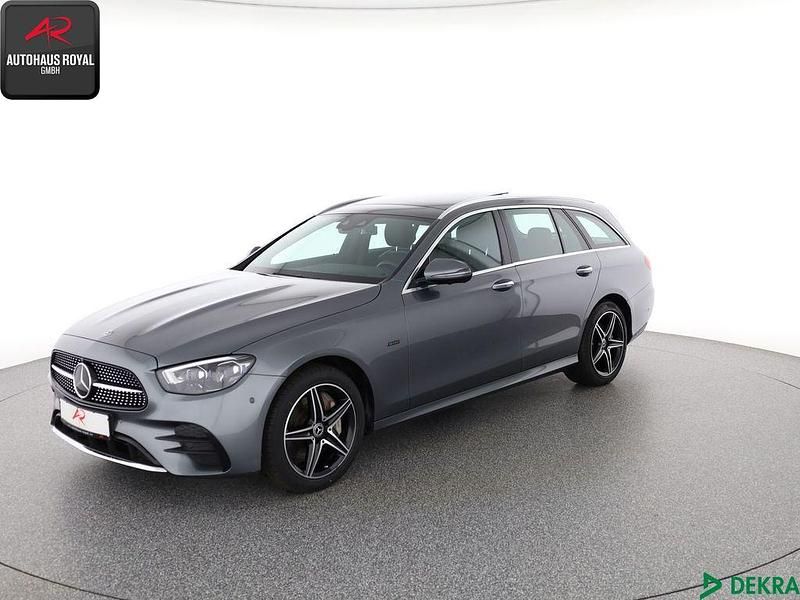 Grau Gebraucht 2020 Mercedes E300 AMG Kombi | 32.880 € (Superpreis) - Bild 1/4