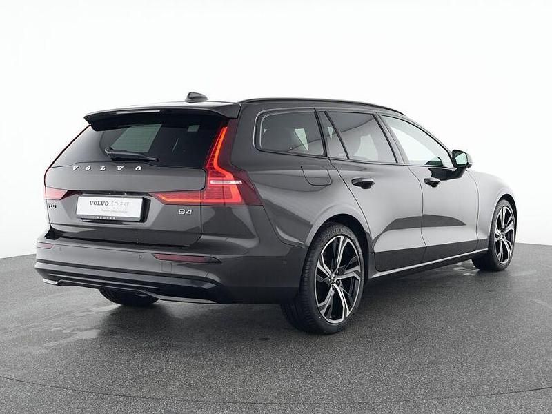 Gebraucht Volvo V60 Plus 197 PS (144 kW) 2025 Grau Kombi