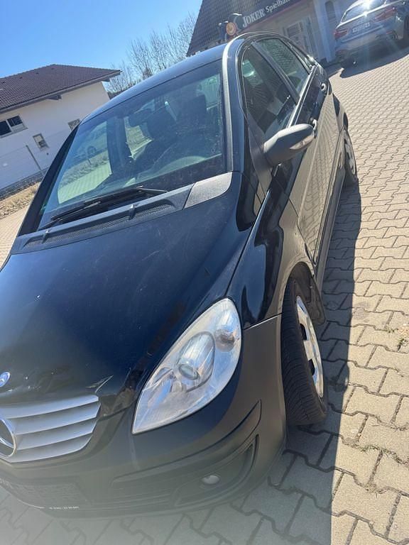Gebraucht Mercedes B180 109 PS (80 kW) 2005 Schwarz Van / Kleinbus