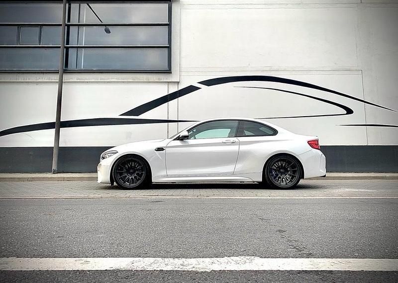 Weiß Gebraucht 2018 BMW M2 Coupé | 52.000 € (Etwas zu teuer) - Bild 1/4