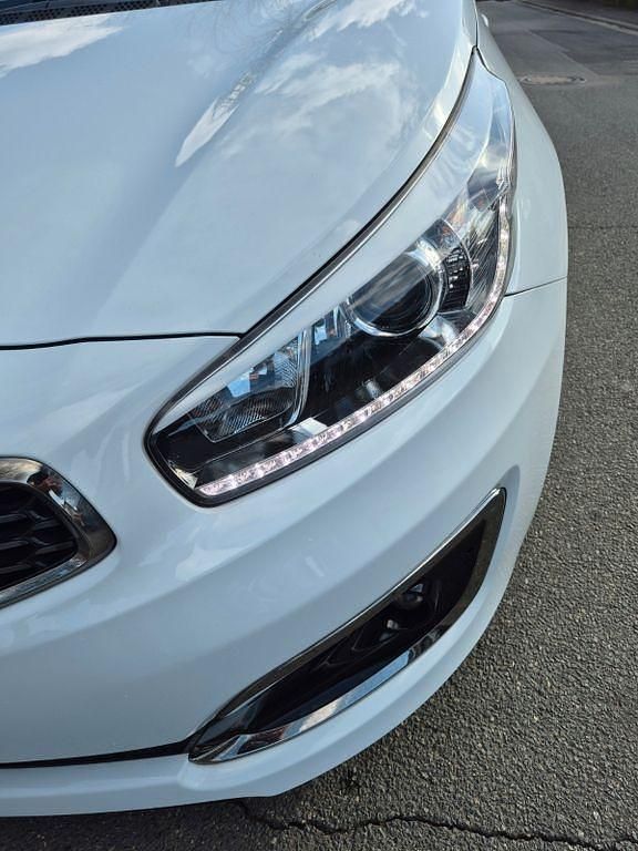 Gebraucht Kia Ceed Edition 7 101 PS (74 kW) 2018 Weiß Kleinwagen