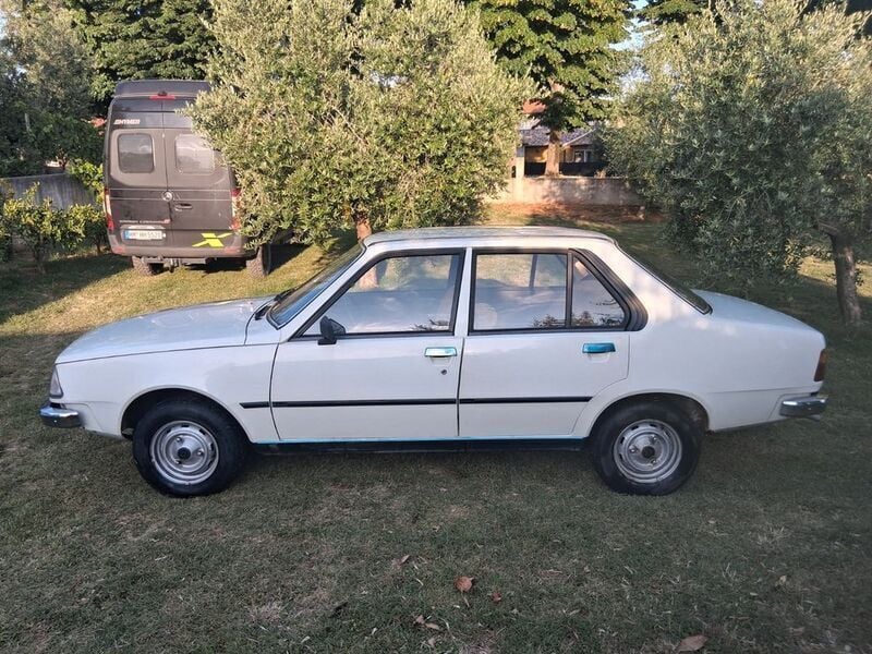 Gebraucht Renault R18 64 PS (47 kW) 1982 Weiß Limousine