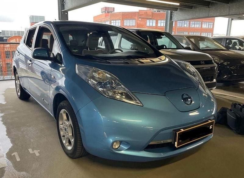 Blau Gebraucht 2014 Nissan Leaf Basis Kleinwagen | 6.999 € (Etwas zu teuer) - Bild 1/4