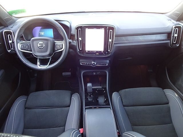 Gebraucht Volvo EC40 220 kW (300 PS) 2022 SUV