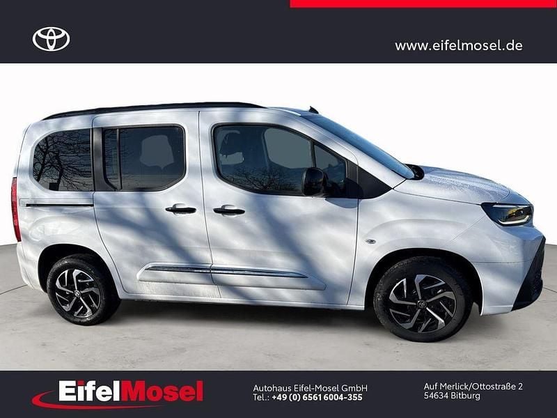 Neu Toyota Proace Verso City 100 kW (136 PS) 2026 Weiß Kombi