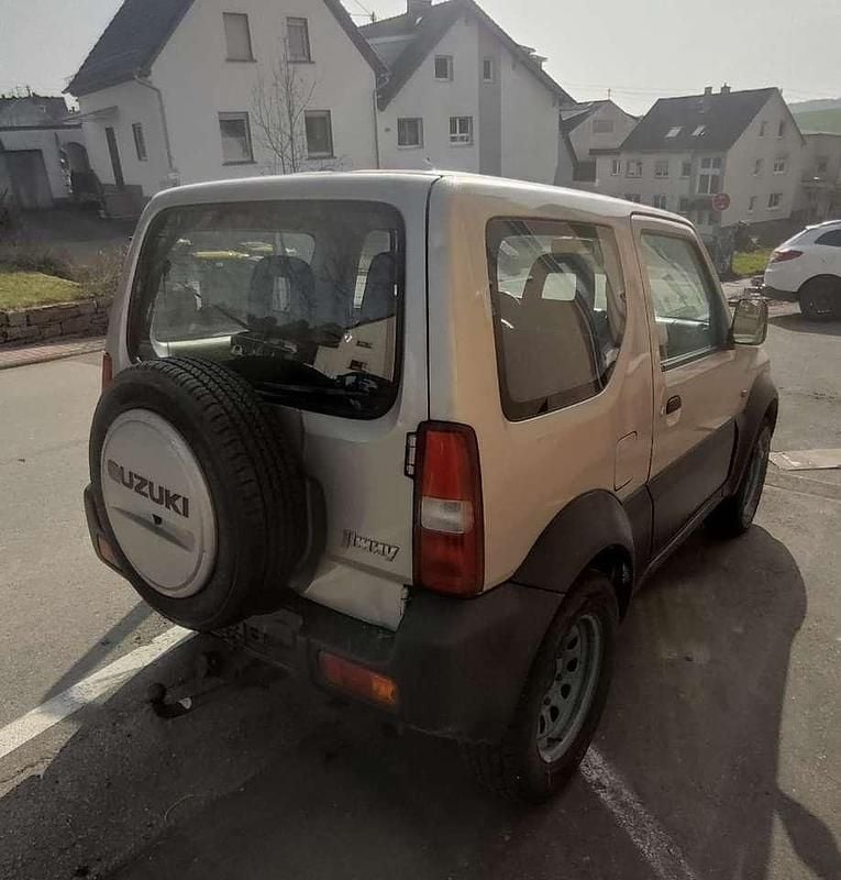 Gebraucht Suzuki Jimny 80 PS (58 kW) 2005 Silber SUV