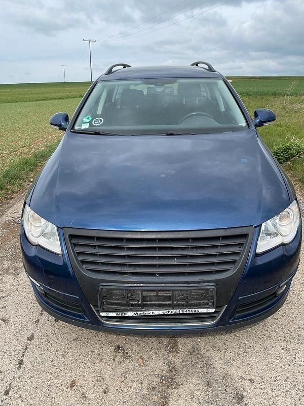 Gebraucht VW Passat 140 PS (102 kW) 2008 Blau Kombi
