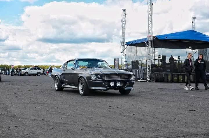 Grau Gebraucht 2025 Ford Mustang Coupé | 130.000 € - Bild 1/4