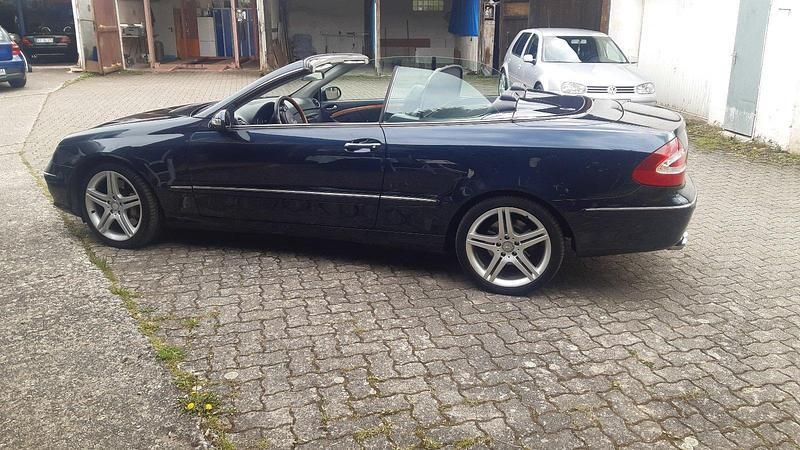 Schwarz Gebraucht 2004 Mercedes CLK500 Cabrio | 11.700 € (Superpreis) - Bild 1/4