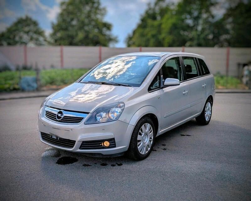 Silber Gebraucht 2007 Opel Zafira Van / Kleinbus | 3.790 € (Fairer Preis) - Bild 1/4