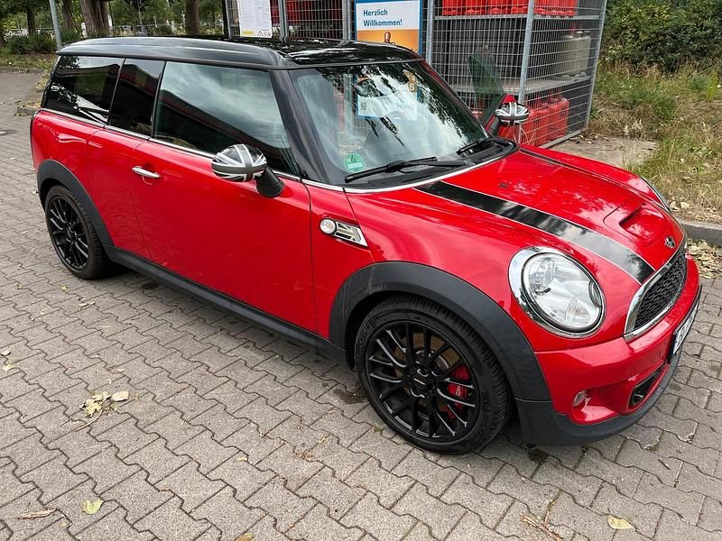 Rot Gebraucht 2011 Mini John Cooper Works Clubman Kombi | 7.987 € (Superpreis) - Bild 1/4