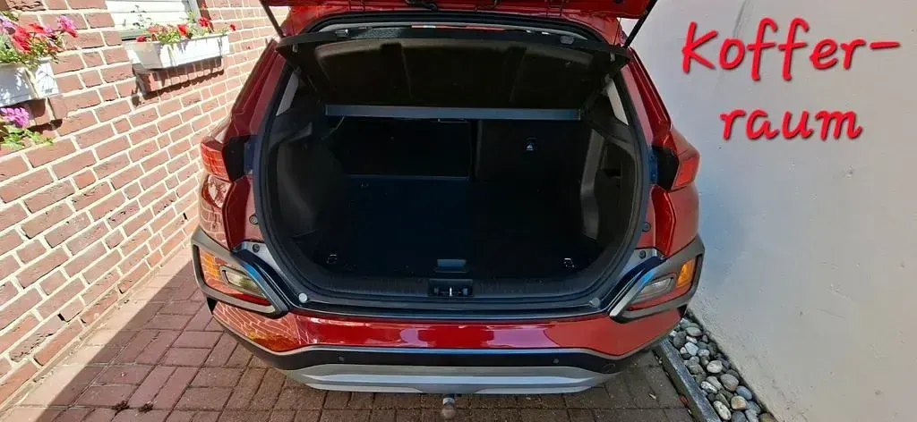 Gebraucht Hyundai Kona Premium 103 PS (75 kW) 2020 Rot SUV