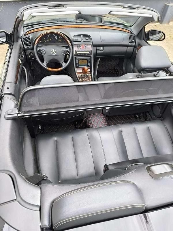 Gebraucht Mercedes CLK320 Elegance 218 PS (160 kW) 2002 Cabrio