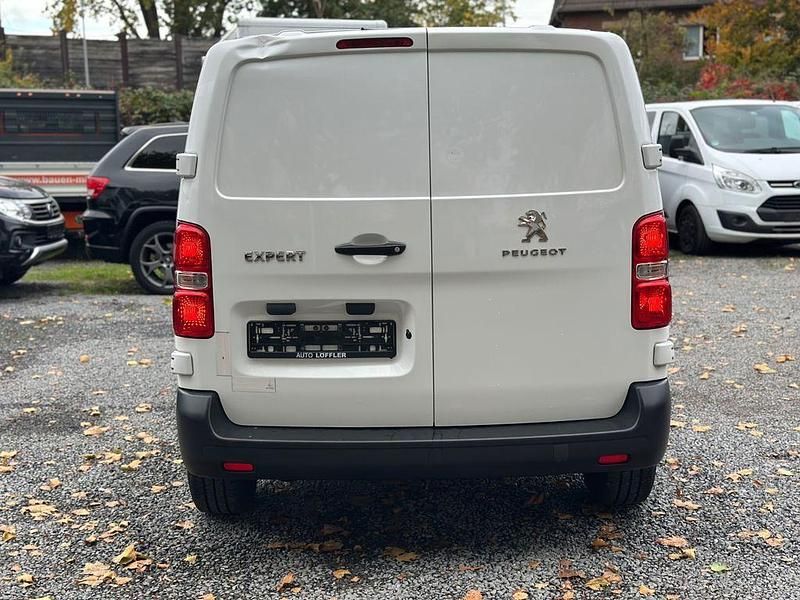 Gebraucht Peugeot Expert Premium 102 PS (75 kW) 2022 Weiß Van
