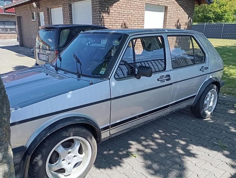 Gebraucht VW Golf II 75 PS (55 kW) 1983 Silber Kleinwagen