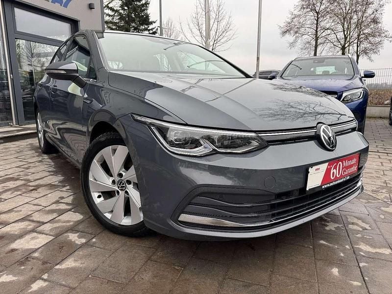 Gebraucht VW Golf VIII Style 150 PS (110 kW) 2020 Delfingrau metallic Limousine