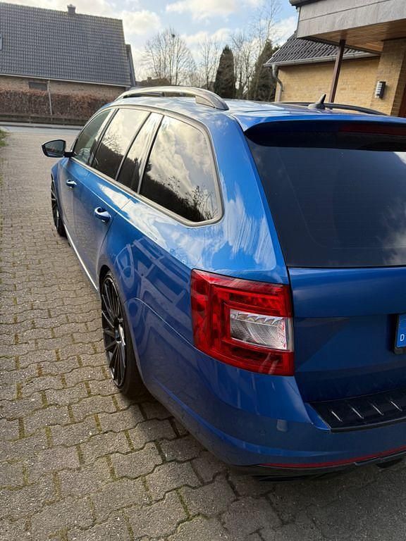 Gebraucht Skoda Octavia RS 220 PS (161 kW) 2015 Blau Kleinwagen