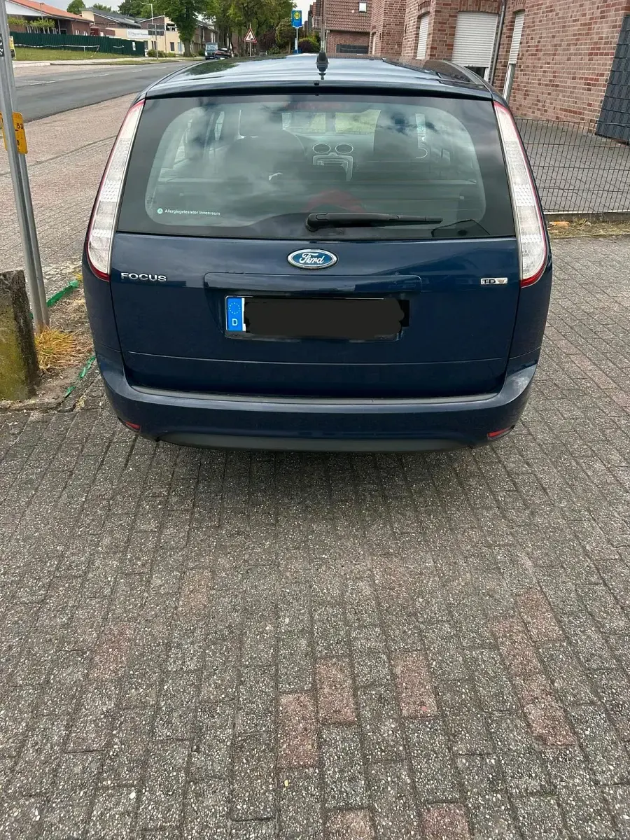 Używany Ford Focus 136 KM (100 kW) 2009 Niebieski Kombi