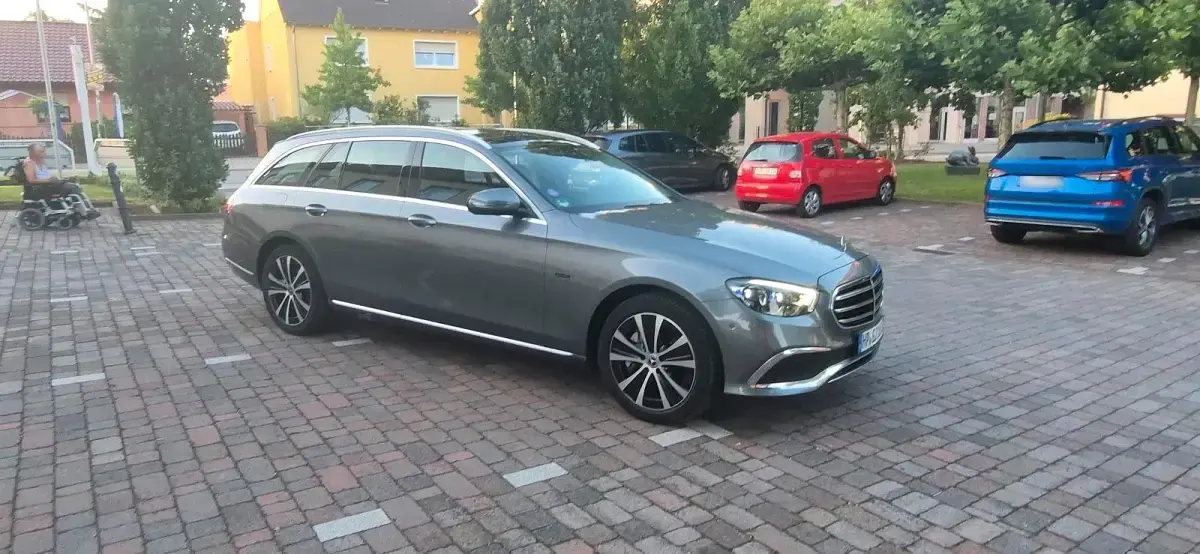 Gebraucht Mercedes E300 Avantgarde 316 PS (232 kW) 2020 Grau Kombi