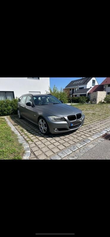 Andere außenfarben Gebraucht 2012 BMW 320 Kombi | 3.508 € - Bild 1/1