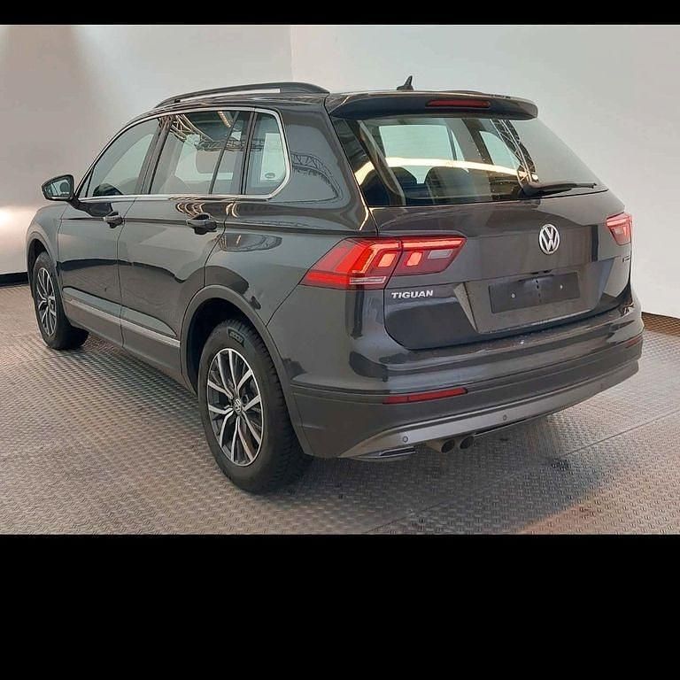Gebraucht VW Tiguan 150 PS (110 kW) 2018 Grau SUV