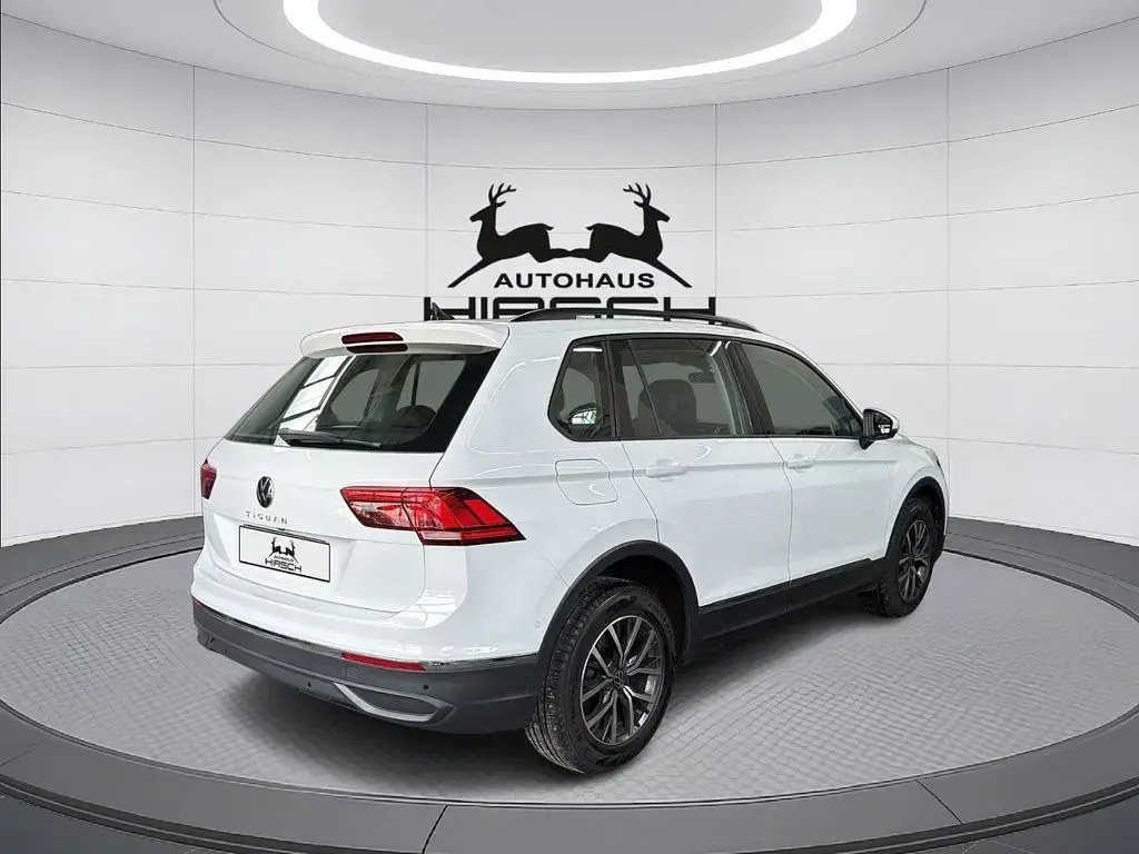 Gebraucht VW Tiguan Life 150 PS (110 kW) 2022 Weiß SUV