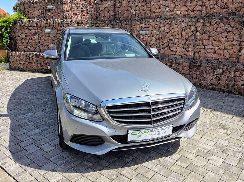 Palladiumsilber metalliclack Gebraucht 2014 Mercedes C200 Limousine | 18.990 € (Fairer Preis) - Bild 1/4
