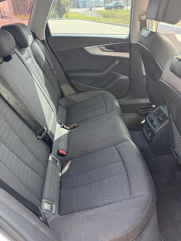 Gebraucht Audi A4 150 PS (110 kW) 2018 Weiß Kombi
