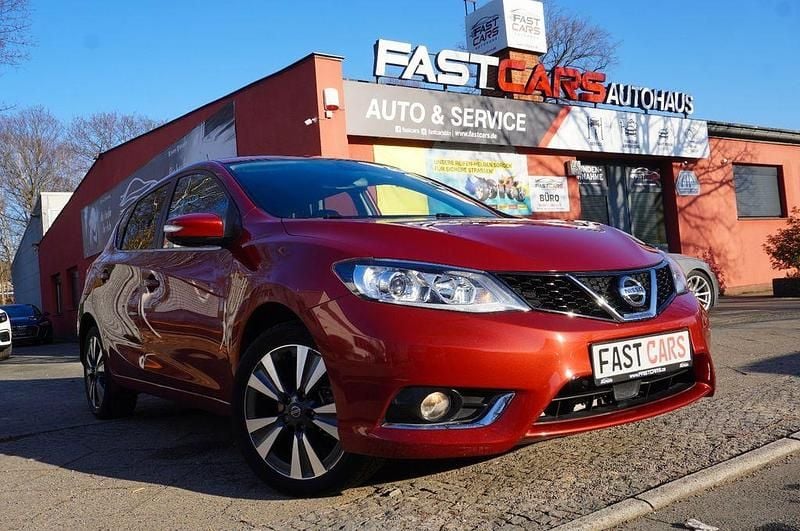 Gebraucht Nissan Pulsar Tekna 116 PS (85 kW) 2017 Rot Limousine