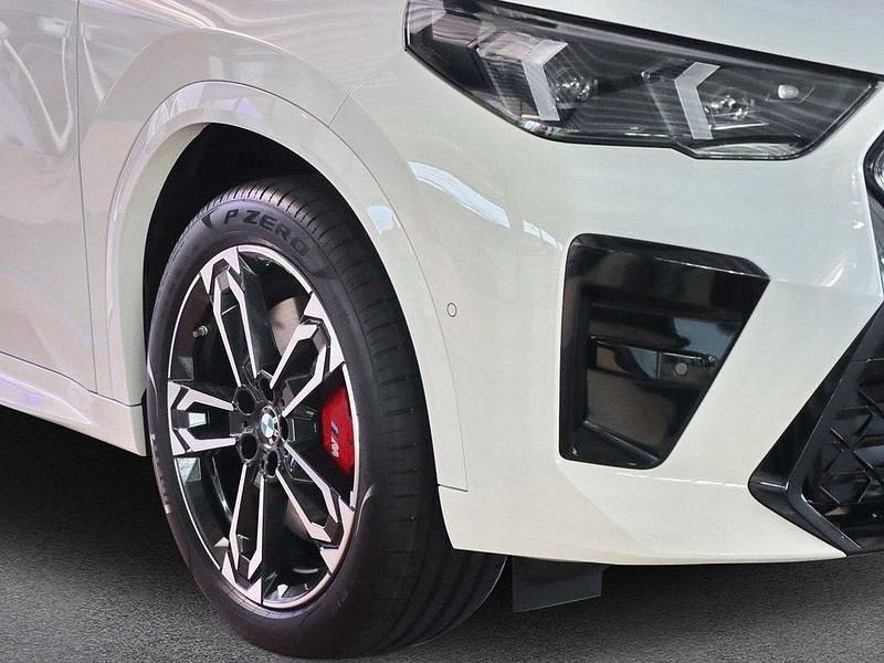 Gebraucht BMW iX2 Comfort Edition 230 kW (313 PS) 2025 Alpinweiss iii SUV