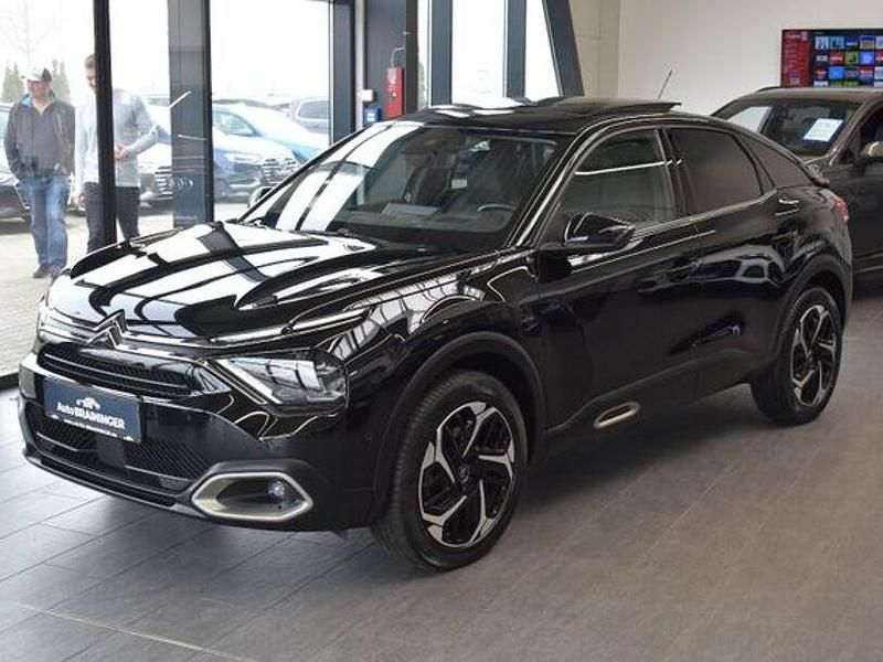 Gebraucht Citroën C4 Shine 131 PS (96 kW) 2021 Rot Limousine