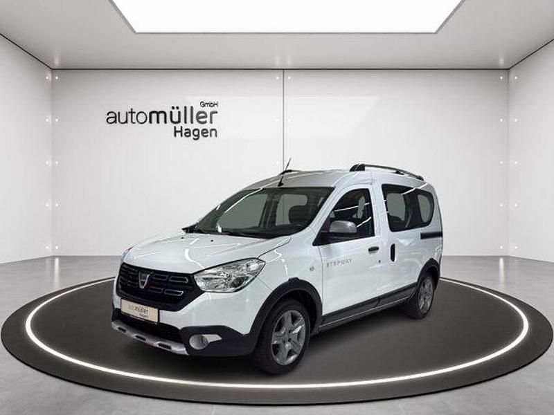 Gebraucht Dacia Dokker Stepway 131 PS (96 kW) 2020 Weiß Van / Kleinbus