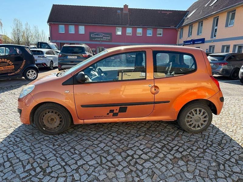 Używany Renault Twingo Authentique 58 KM (42 kW) 2008 Pomarańczowy Hatchback