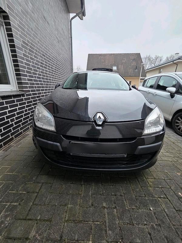 Gebraucht Renault Mégane 130 PS (95 kW) 2009 Schwarz Limousine