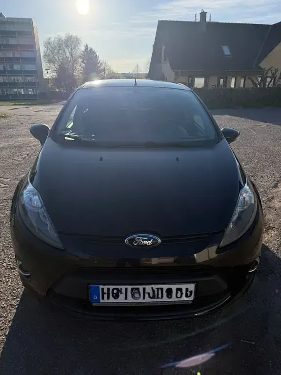 Usata Ford Fiesta Titanium 95 CV (69 kW) 2011 Nero Berlina