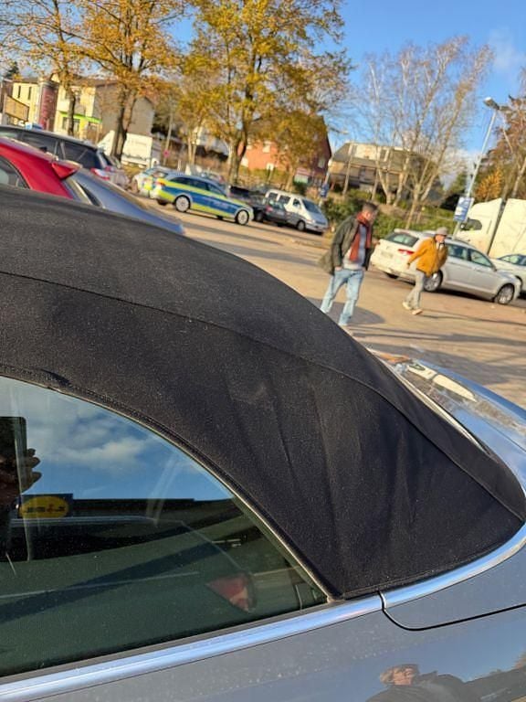 Grau Gebraucht 2020 Audi A3 Cabriolet Design Cabrio | 28.400 € (Teuer) - Bild 1/4