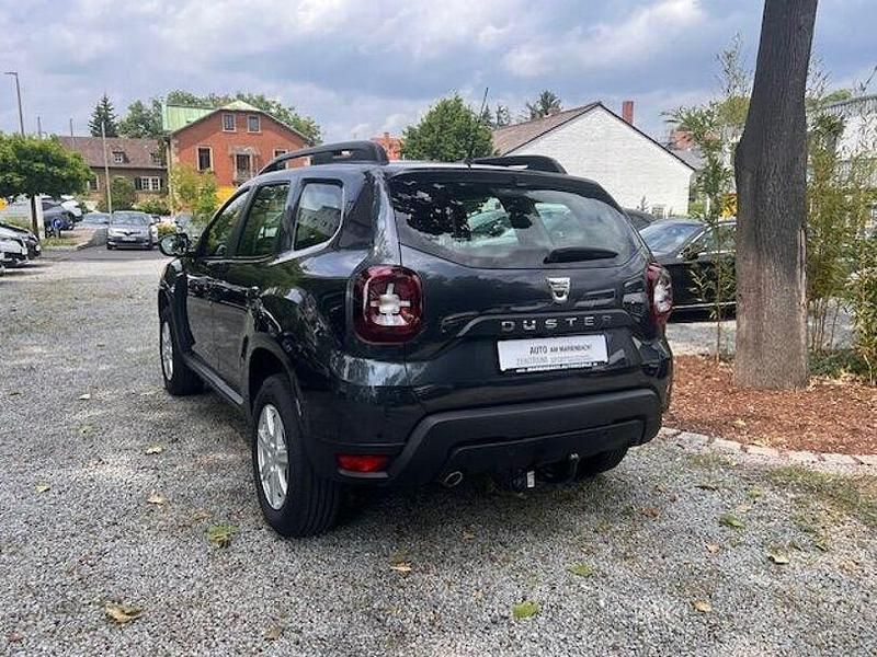 Gebraucht Dacia Duster Comfort 116 PS (85 kW) 2020 Grau SUV