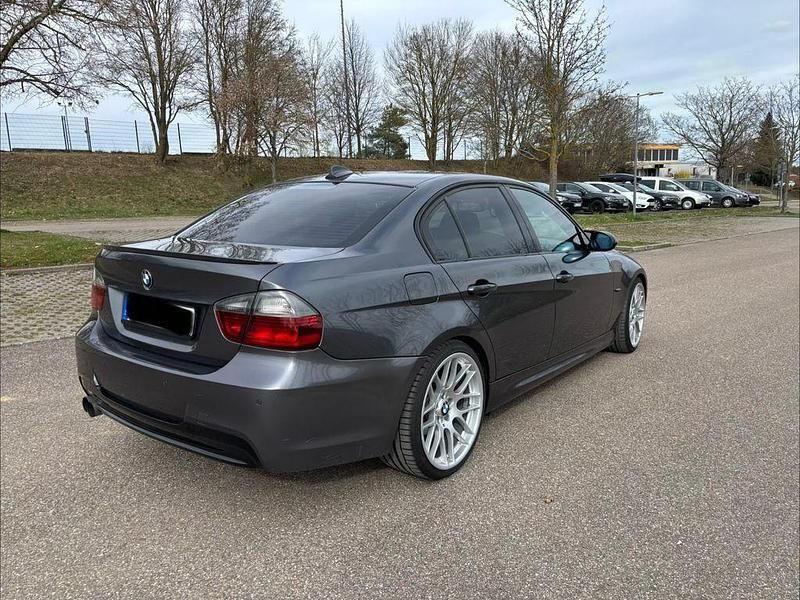 Gebraucht BMW 330 258 PS (189 kW) 2006 Grau Limousine