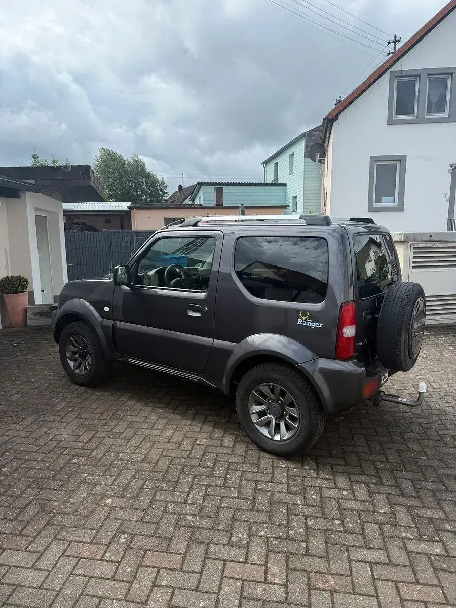 Gebraucht Suzuki Jimny Style 84 PS (61 kW) 2017 Grau SUV