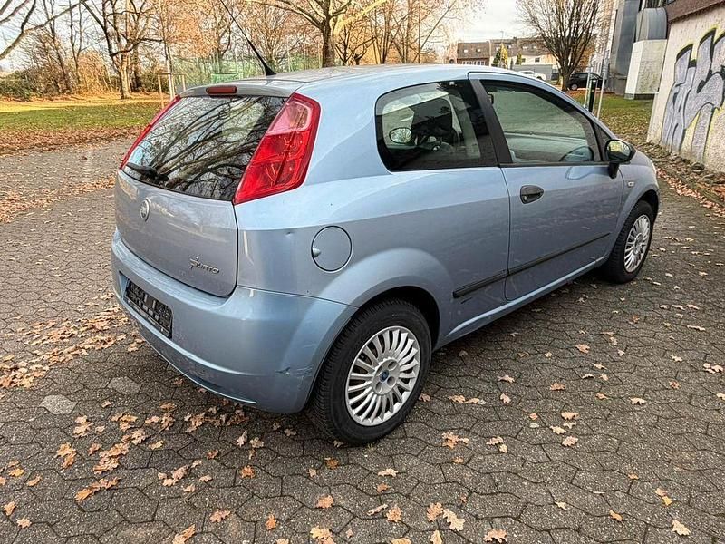 Gebraucht Fiat Punto Active 65 PS (47 kW) 2006 Blau Limousine