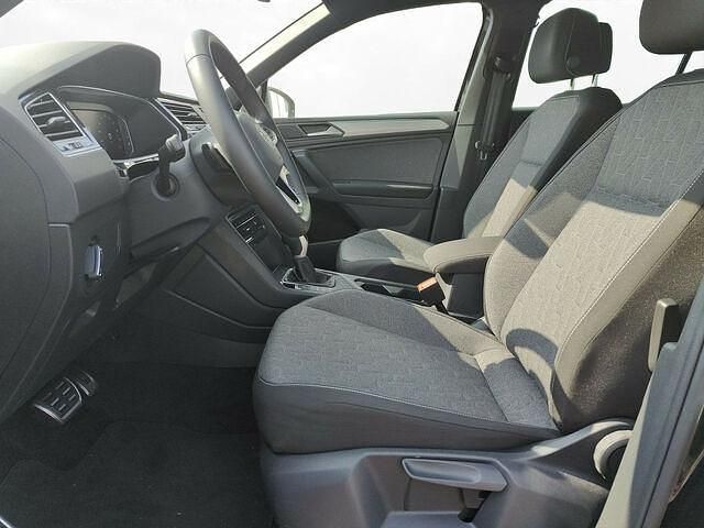 Gebraucht VW Tiguan Move 150 PS (110 kW) 2024 Deep black perleffekt SUV