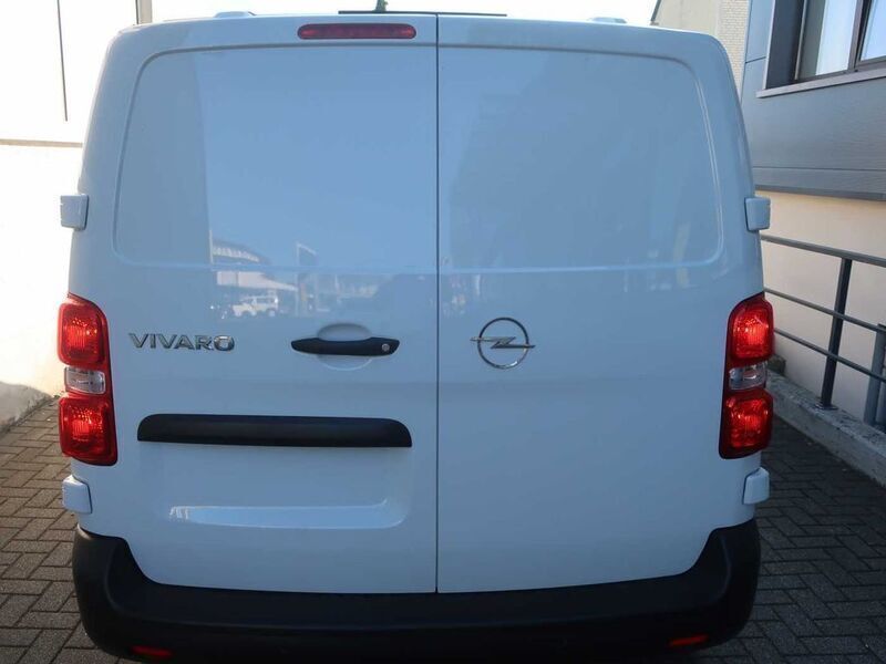Gebraucht Opel Vivaro 120 PS (88 kW) 2024 Weiß Van / Kleinbus