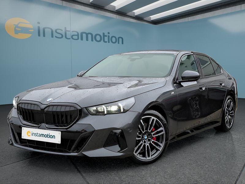Grau Gebraucht 2025 BMW 520 Limousine | 58.899 € (Fairer Preis) - Bild 1/4