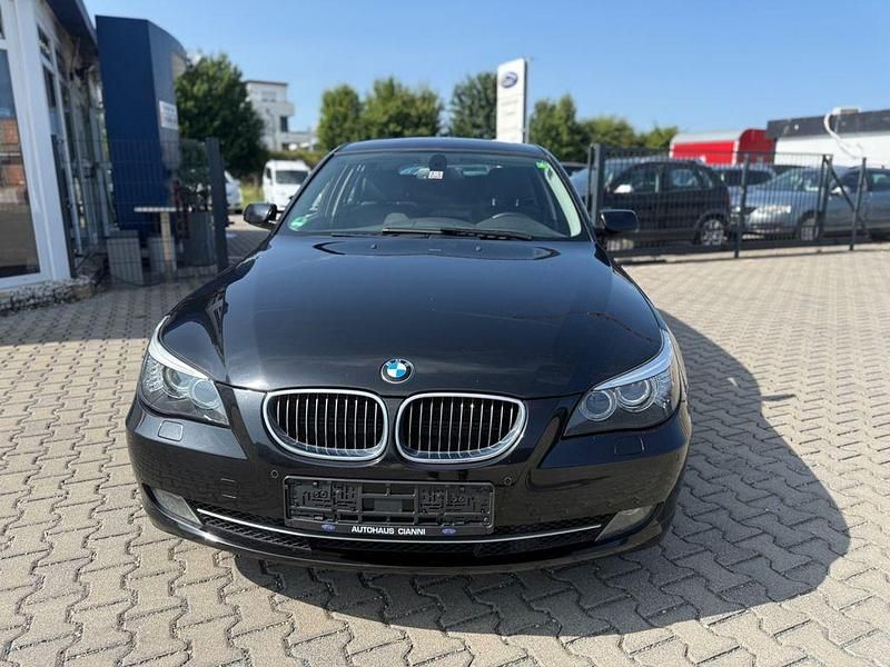 Gebraucht BMW 530 Advantage 272 PS (200 kW) 2008 Schwarz Kombi