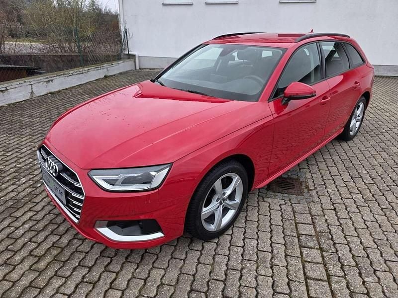 Gebraucht Audi A4 Advanced 163 PS (119 kW) 2020 Tangorot metallic Kombi