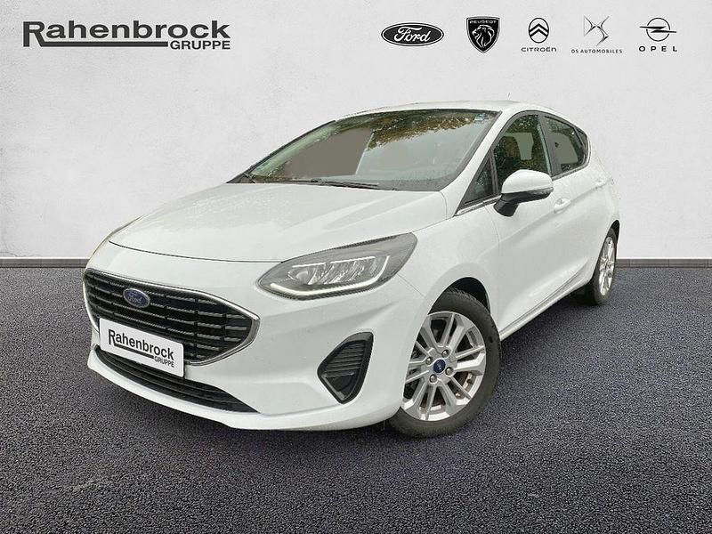Frostweiß (weiß) Gebraucht 2022 Ford Fiesta Titanium Kleinwagen | 17.490 € (Guter Preis) - Bild 1/4