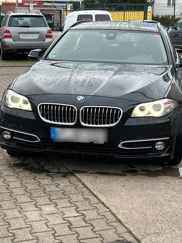 Gebraucht BMW 520 184 PS (135 kW) 2014 Schwarz Kombi