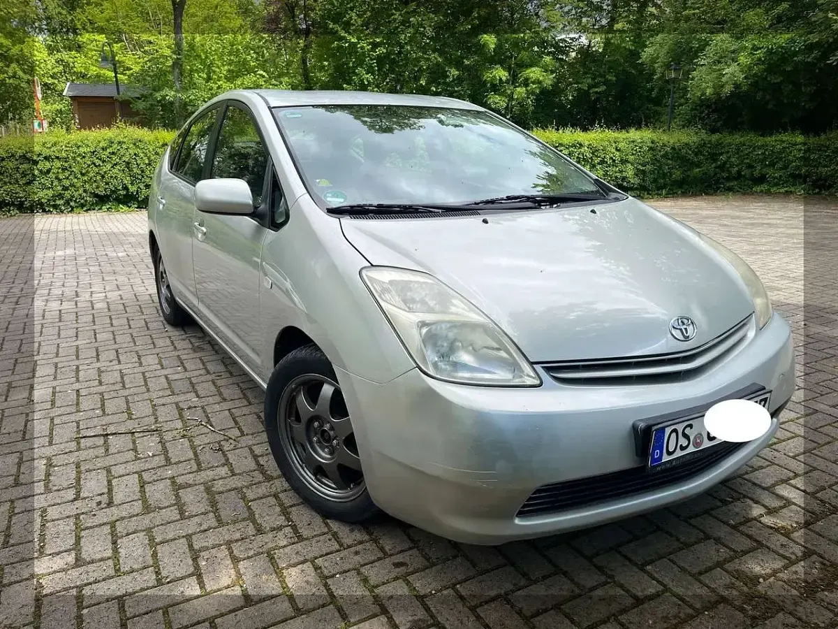 Gebraucht Toyota Prius Sol 77 PS (56 kW) 2006 Silber Kleinwagen