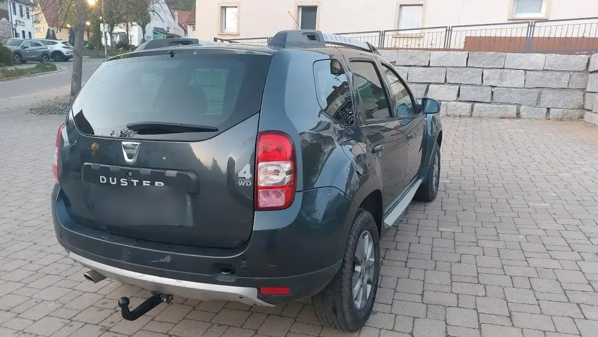 Gebraucht Dacia Duster 109 PS (80 kW) 2014 Grau SUV